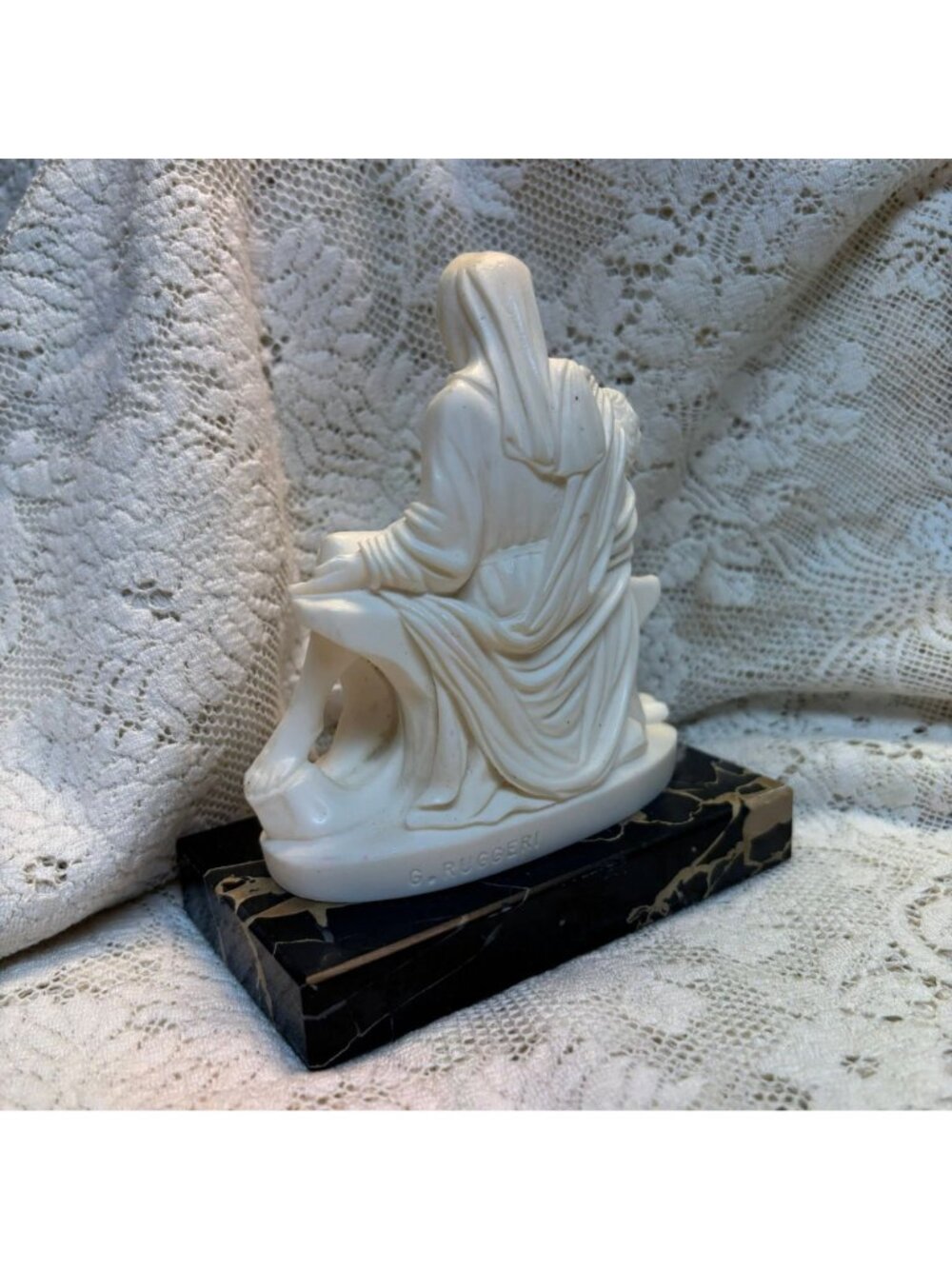 Vintage Italian Pietà Sculpture by Ruggeri, Madonna & Christ, Marble Base, Made - Picture 4 of 8